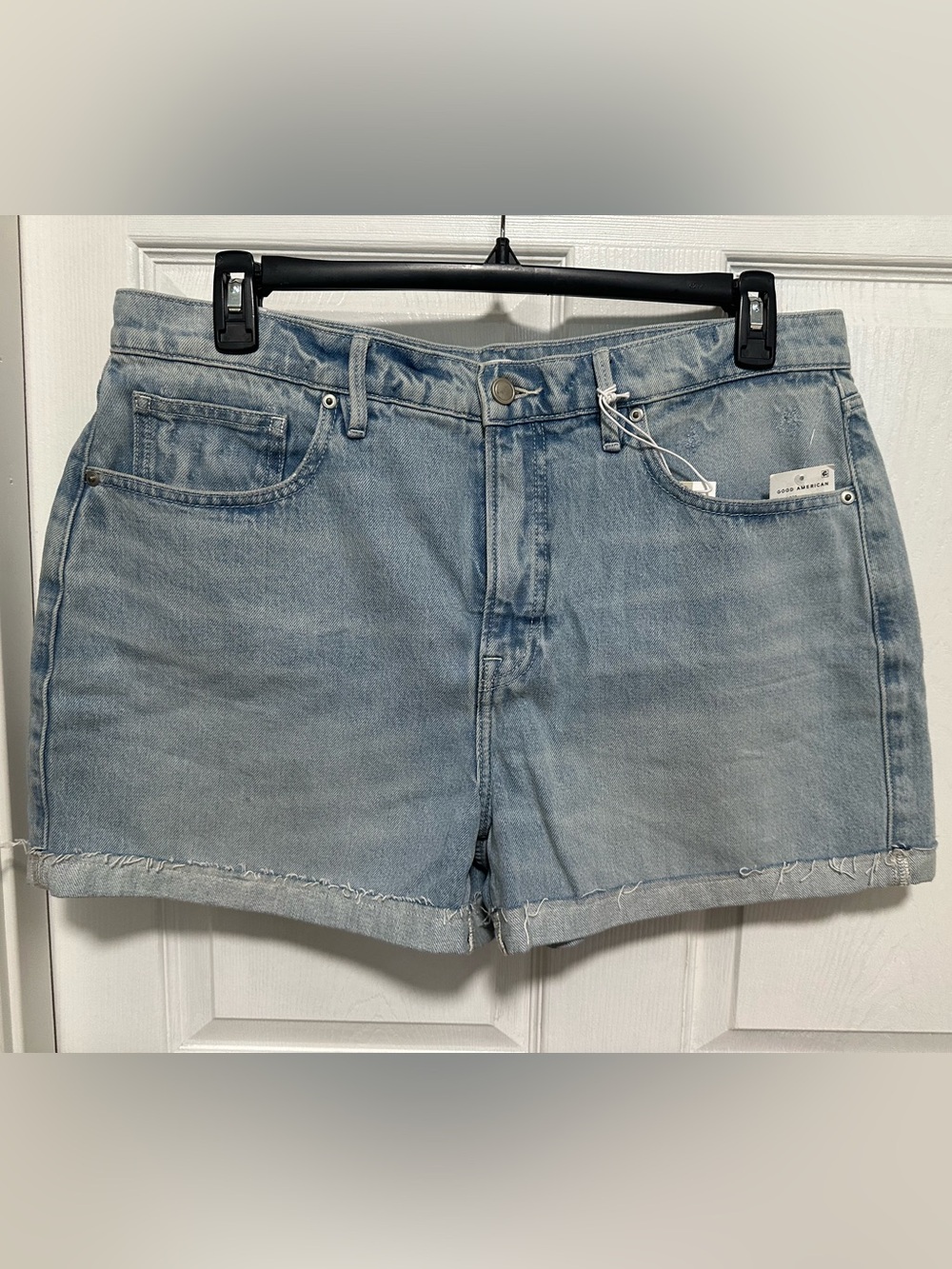 Good American Good '90s Denim Shorts Size 12/31 NWT Light Wash